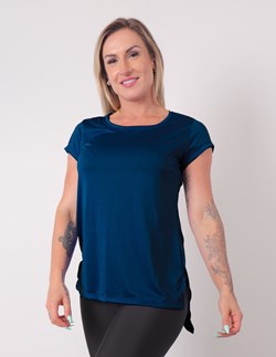Blusa Feminina em Dry Fit Alongada com Manguinhas Azul Marinho | Ref: