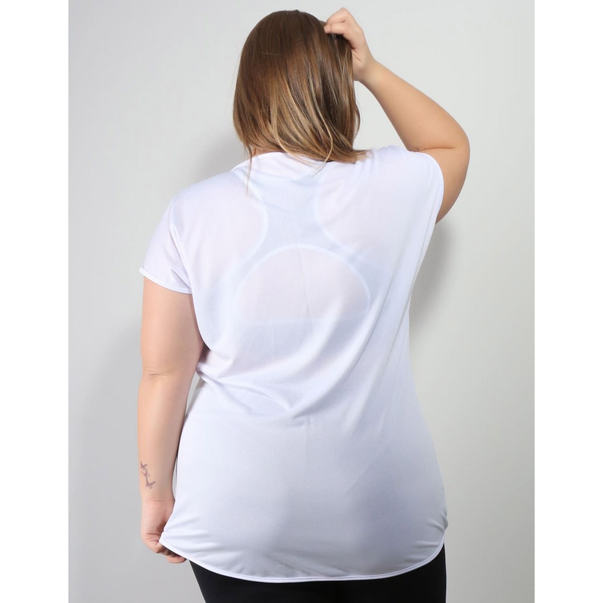 Blusa Feminina Plus Size Fitness Branca com Estampa em Dry Fit | Ref: 4.4.1752DRESS-02