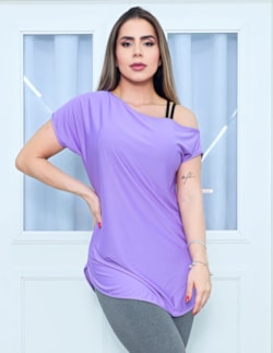 Blusa Fitness Feminina Alongada em Dry Fit Ombro Só