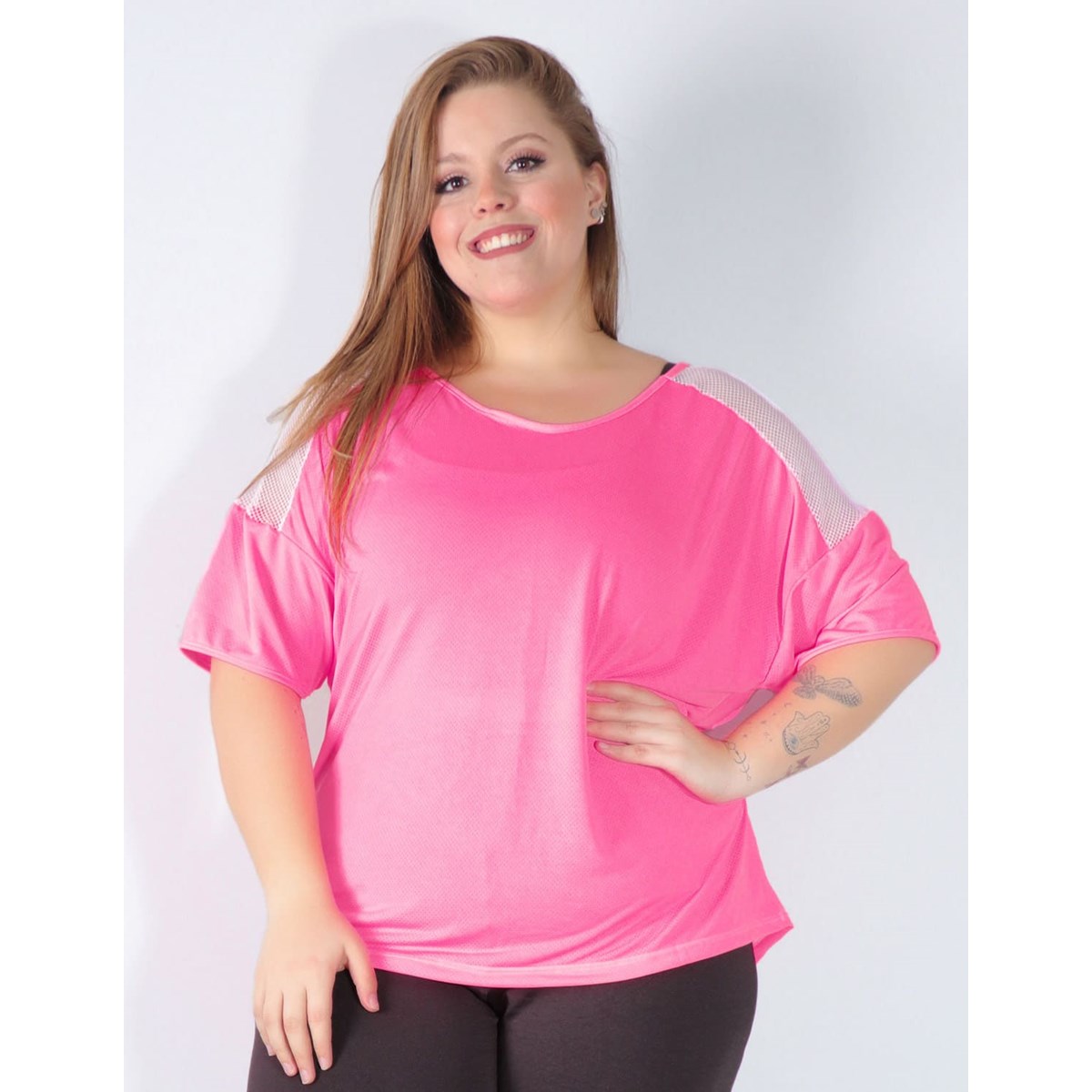 Blusa Fitness Plus Size Rosa Neon com Tela Branca | Ref: 4.4.4143-3902