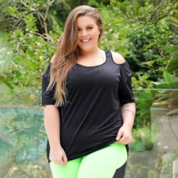 Blusa Plus Size Preta de Piquet de Poliéster | Ref: 4.4.4363-01