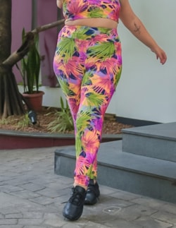 Calça Legging Feminina Plus Size com Cós Alto Estampada | Ref: 4.4.429