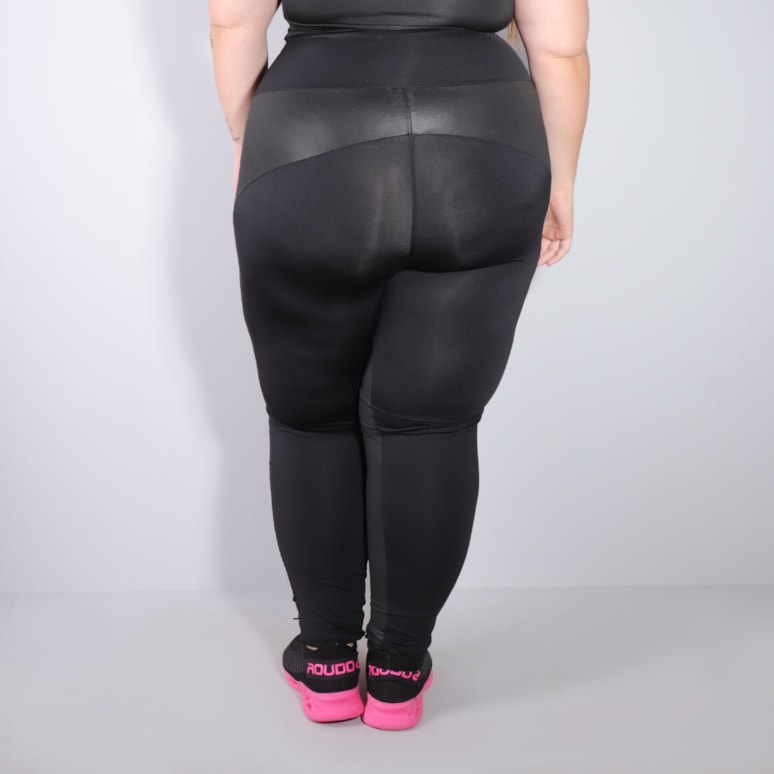 Calça Legging Plus Size Punho Preta Cós Alto com Cirrê