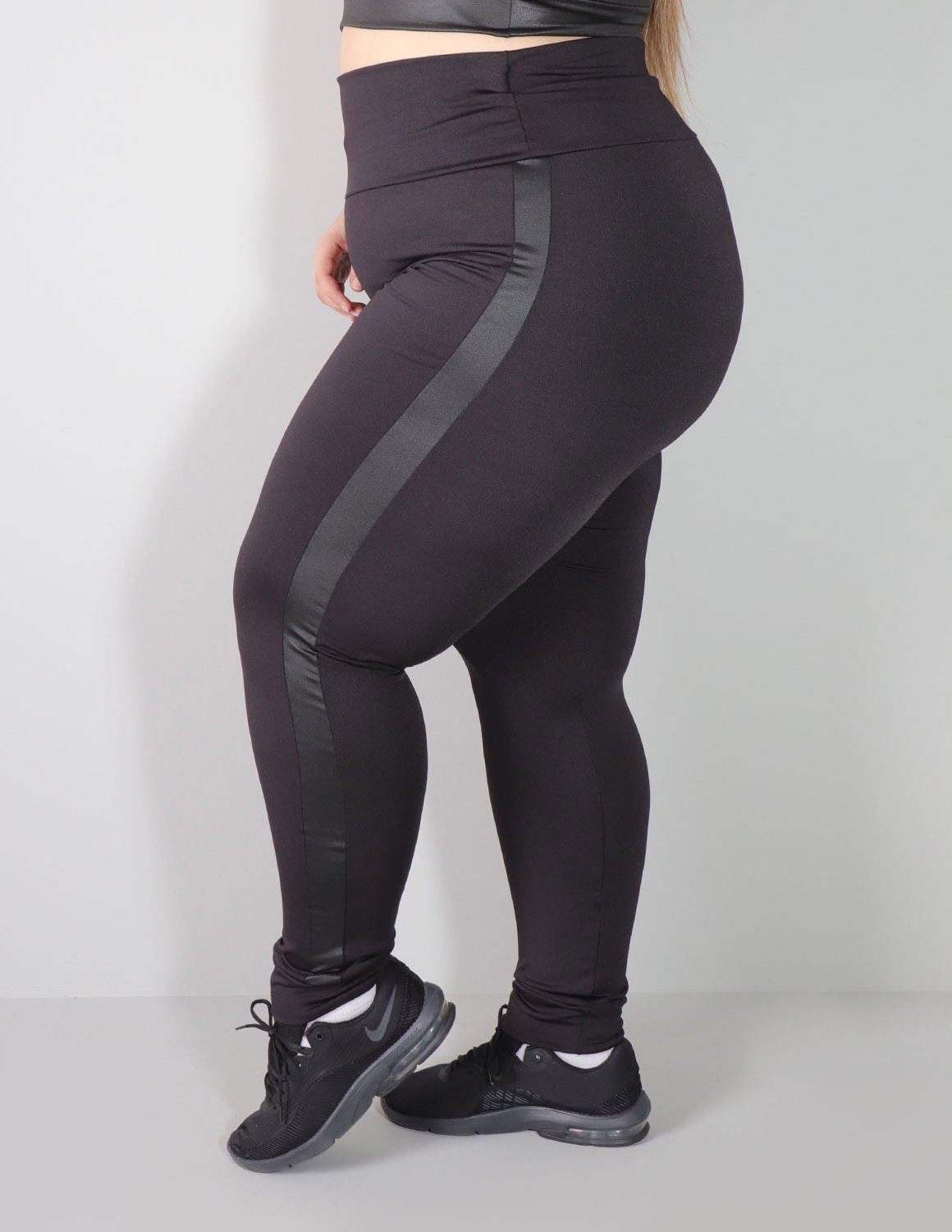 Calça Legging Plus Size Punho Preta Cós Alto com Cirrê | Ref: 4.4.4137