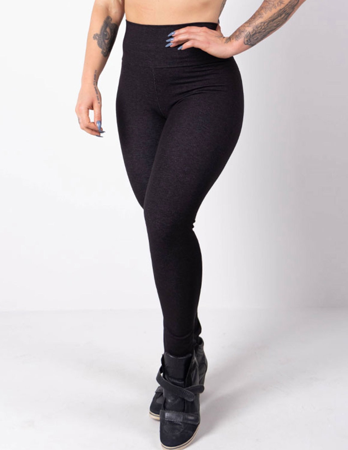 Calça Legging Preta Cintura Alta em Viscose Estilo Jeans | Ref