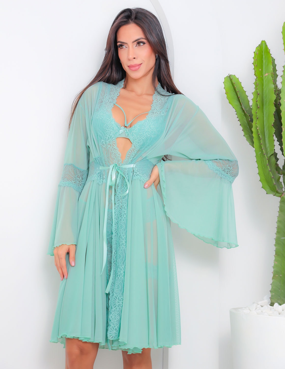 Conjunto de Lingerie Rendado Strappy Com Robe Luxo