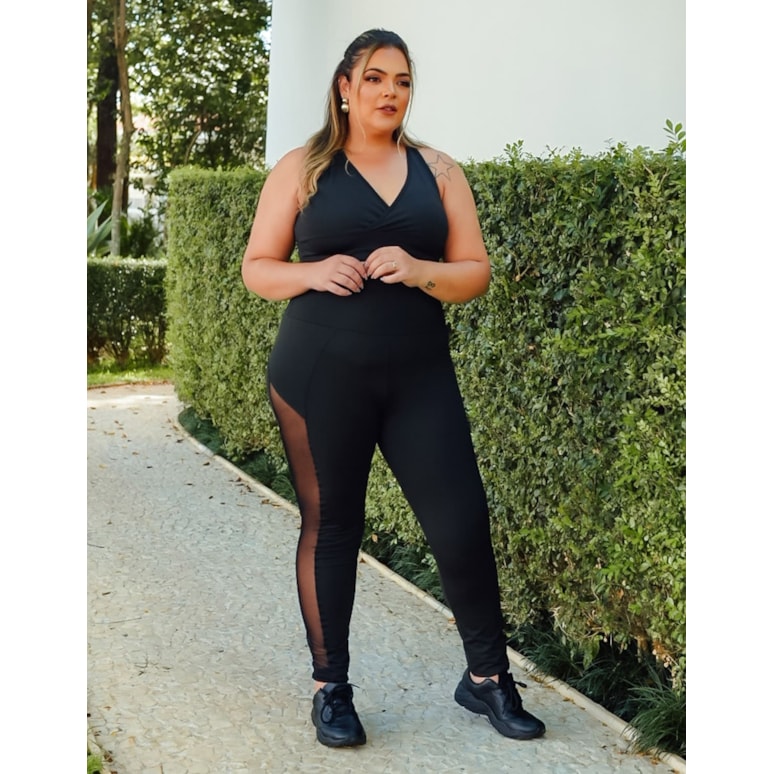 Body Plus Size Preto com Fecho Gancho no Fundo