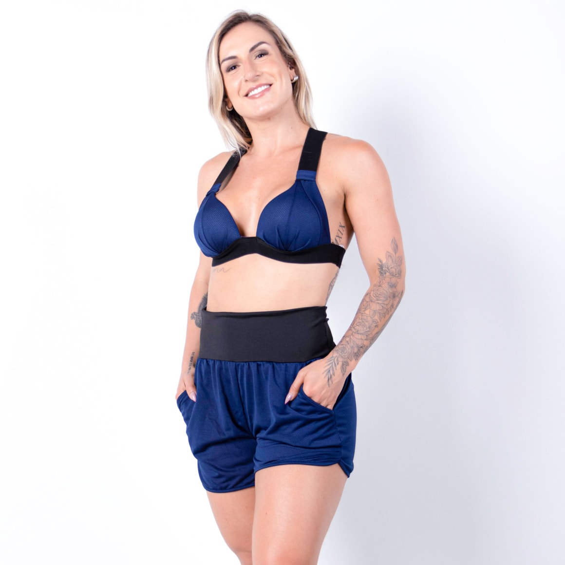 Conjunto Fitness de Dry Fit Azul Marinho com Short e Top com Bojo | Re