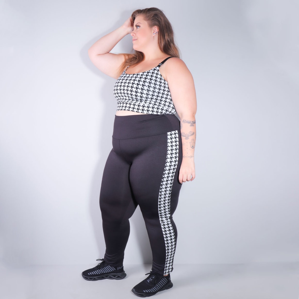 Conjunto Plus Size Fitness com Legging e Cropped em Tecido Jacquard |