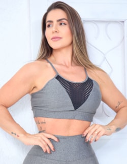 Cropped Fitness Feminino com Bojo Removível e Tela