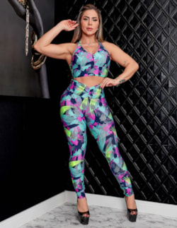 Look Estampado para Academia com Calça Empina Bumbum e Cropped com Boj