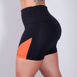 Shortinho Fitness Preto com Recortes Laranja Neon | Ref: 4.4.4198-0137