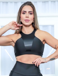 Top Feminino Fitness com Recortes em Tela e Cirrê sem Bojo